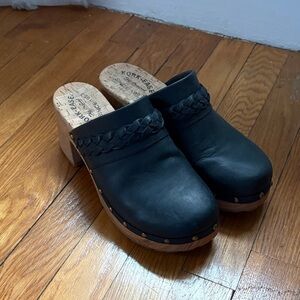 Kork-Ease Black Leather Mules with Wooden Sole